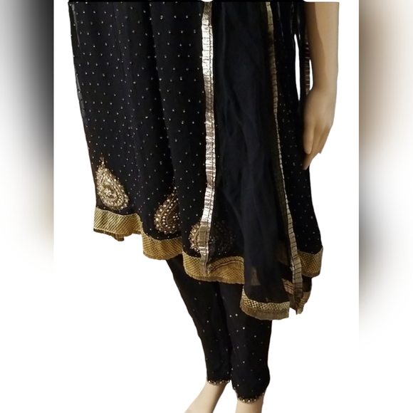 Ethnic Indian Ladies Embroidered /Beaded Formalwear Dress / Sz S-M / Bla… - Picture 9 of 17